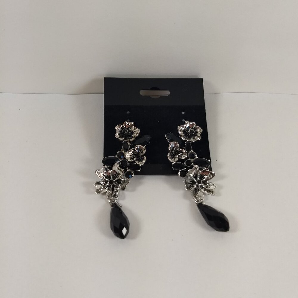 Simply Vera Silver Tone Floral Black Rhinestone Dangle Earrings Faceted Teardrop